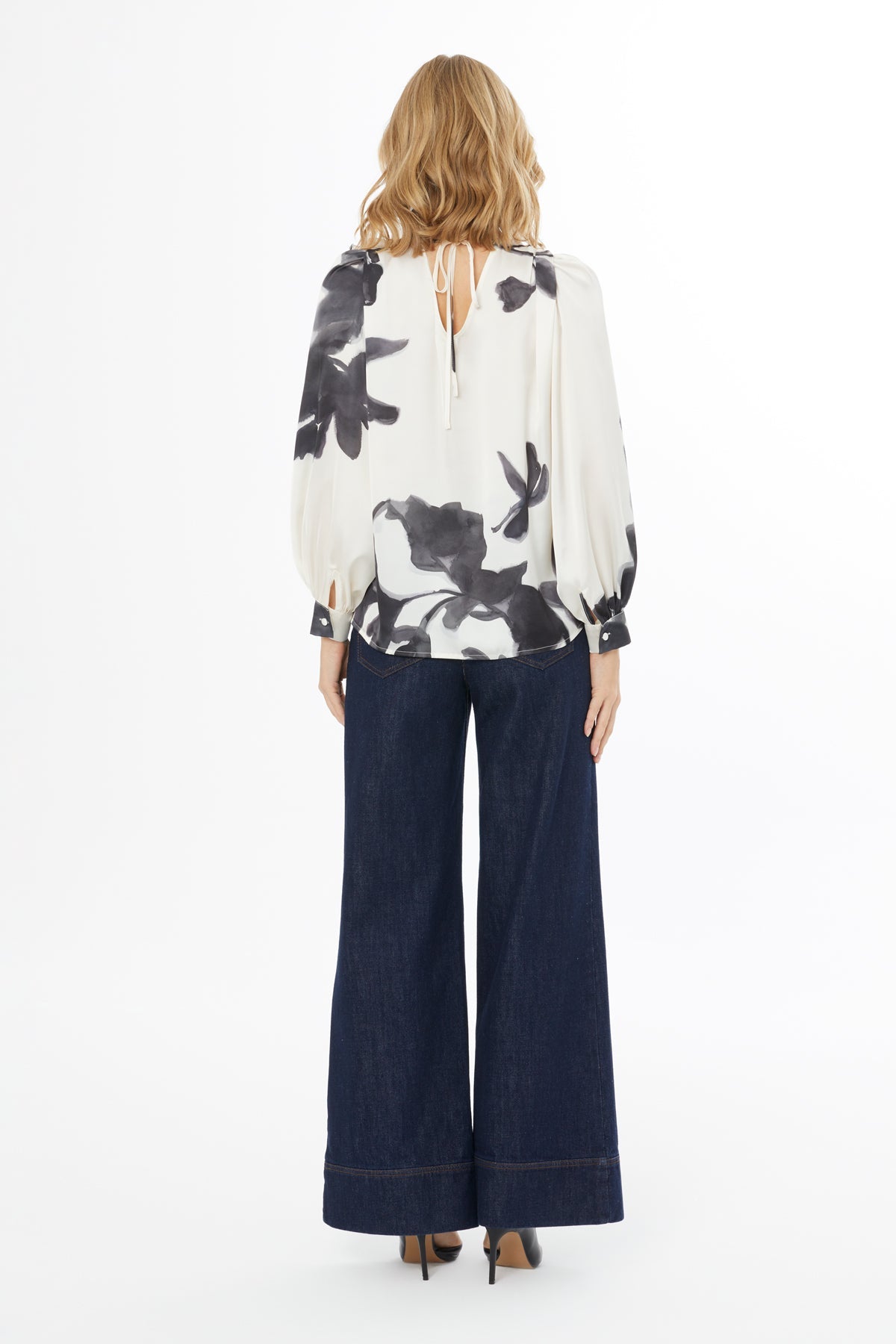 Printed Lace-Up Collar Blouse