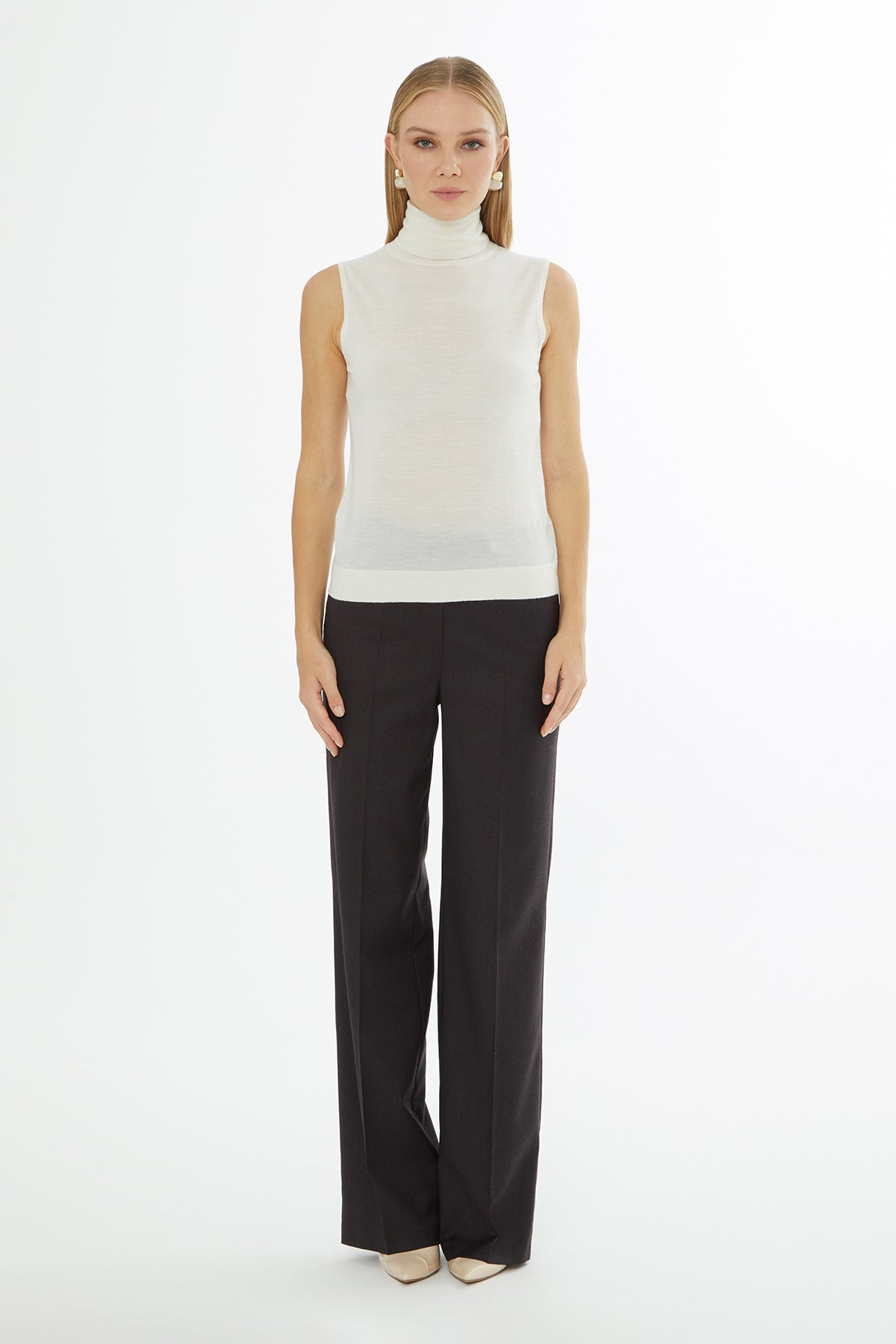 Beige Sleeveless V-Neck Sweater