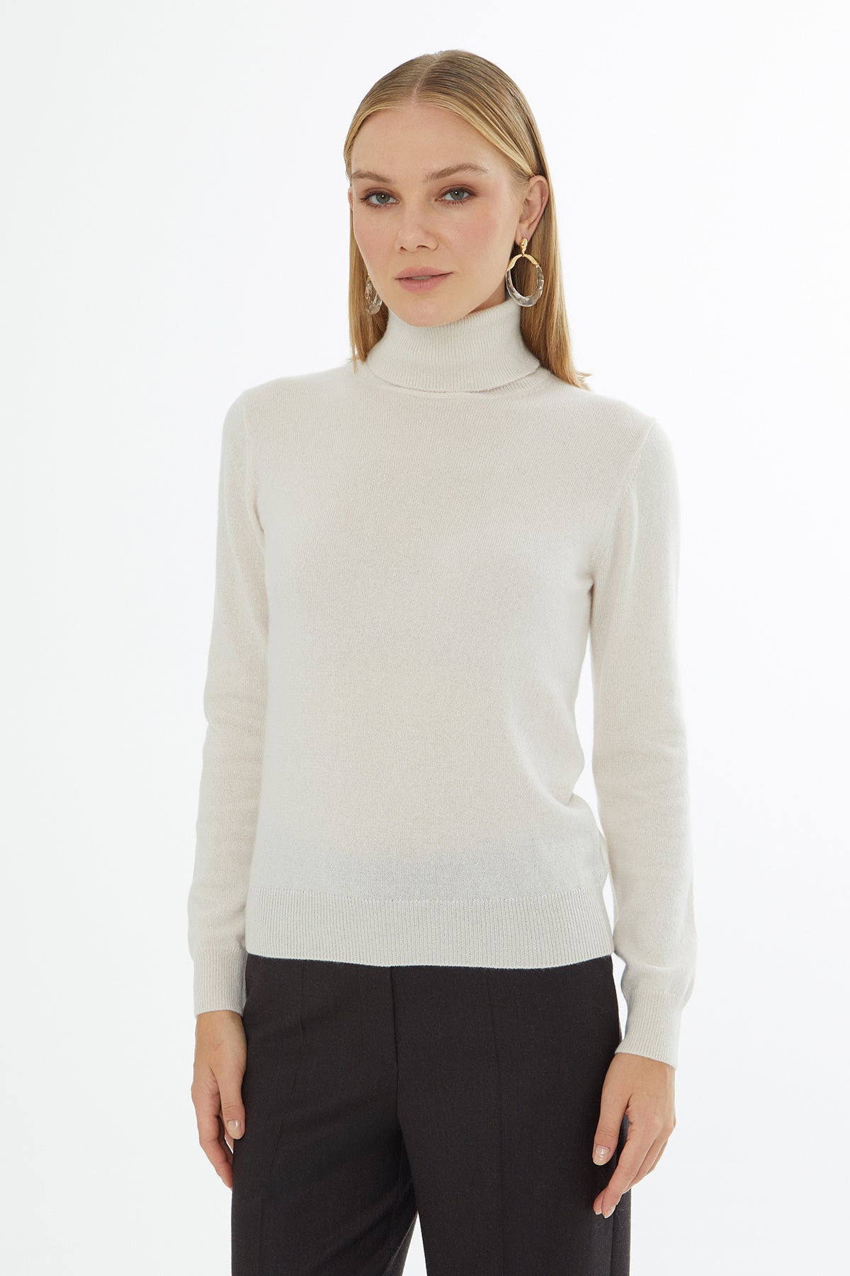 Beige Turtleneck Long-Sleeve Knit Sweater