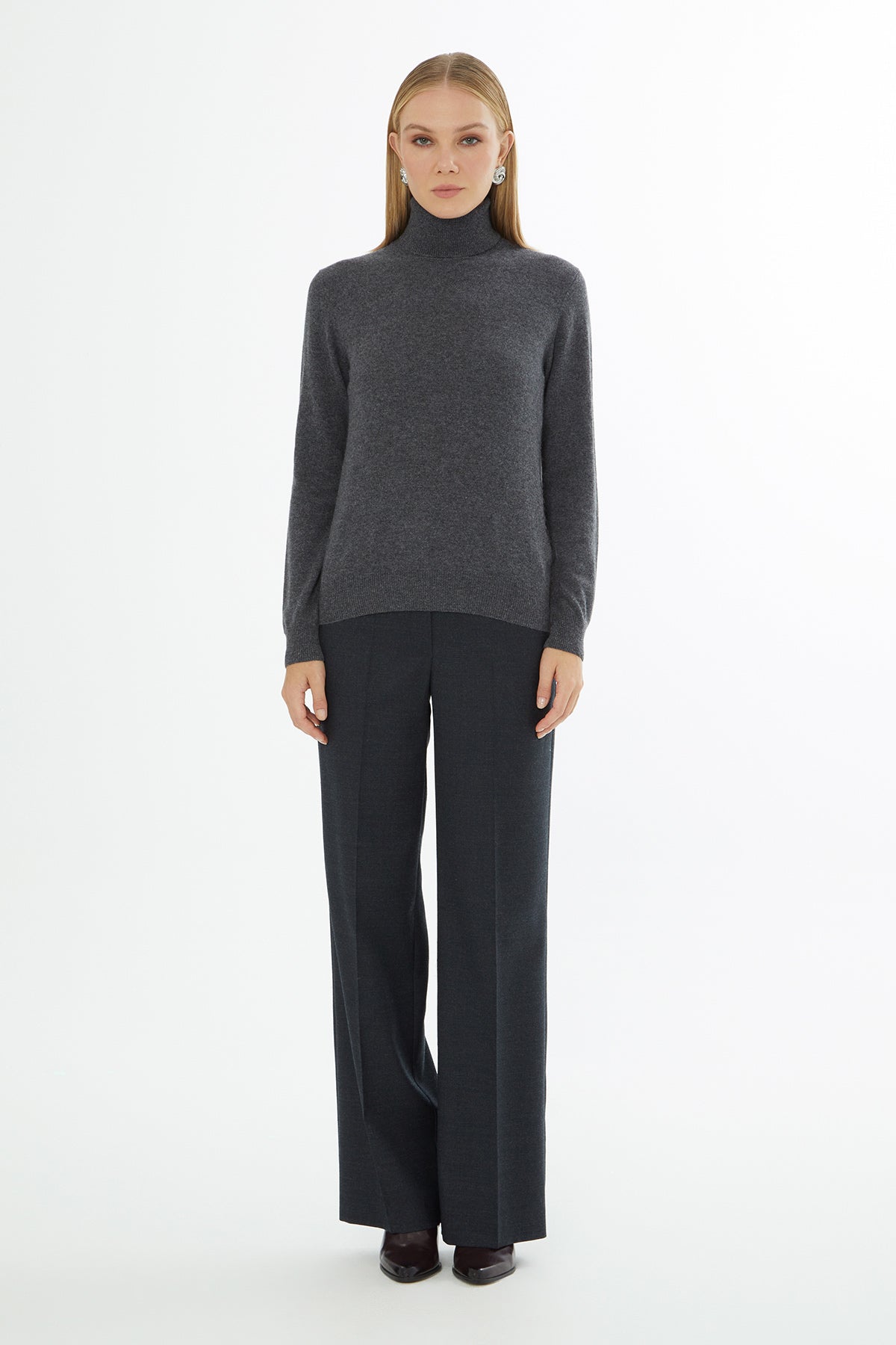 Grey Turtleneck Long-Sleeve Knit Sweater