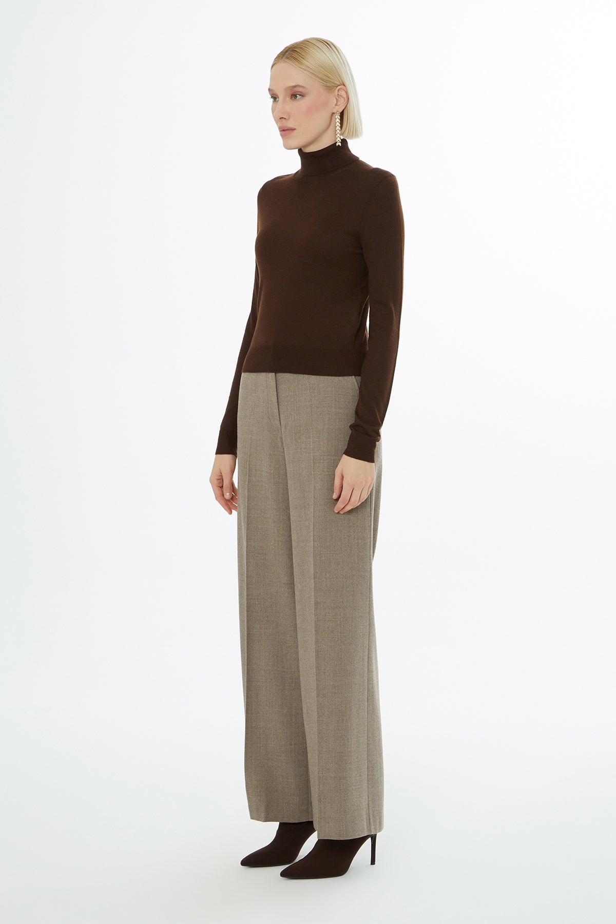 Dark Brown Turtleneck Knit Sweater