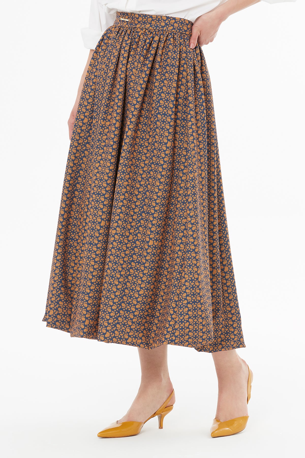 Balloon Skirt with Logo Pattern N
