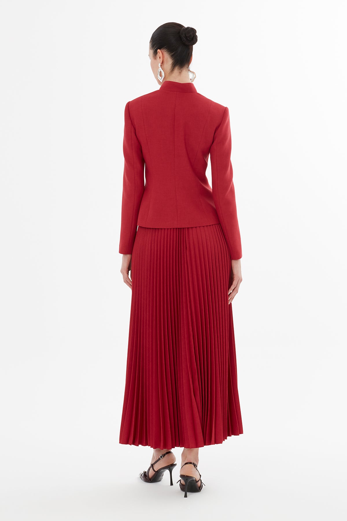 Double-Breasted Jacket and Pleated Skirt Set N