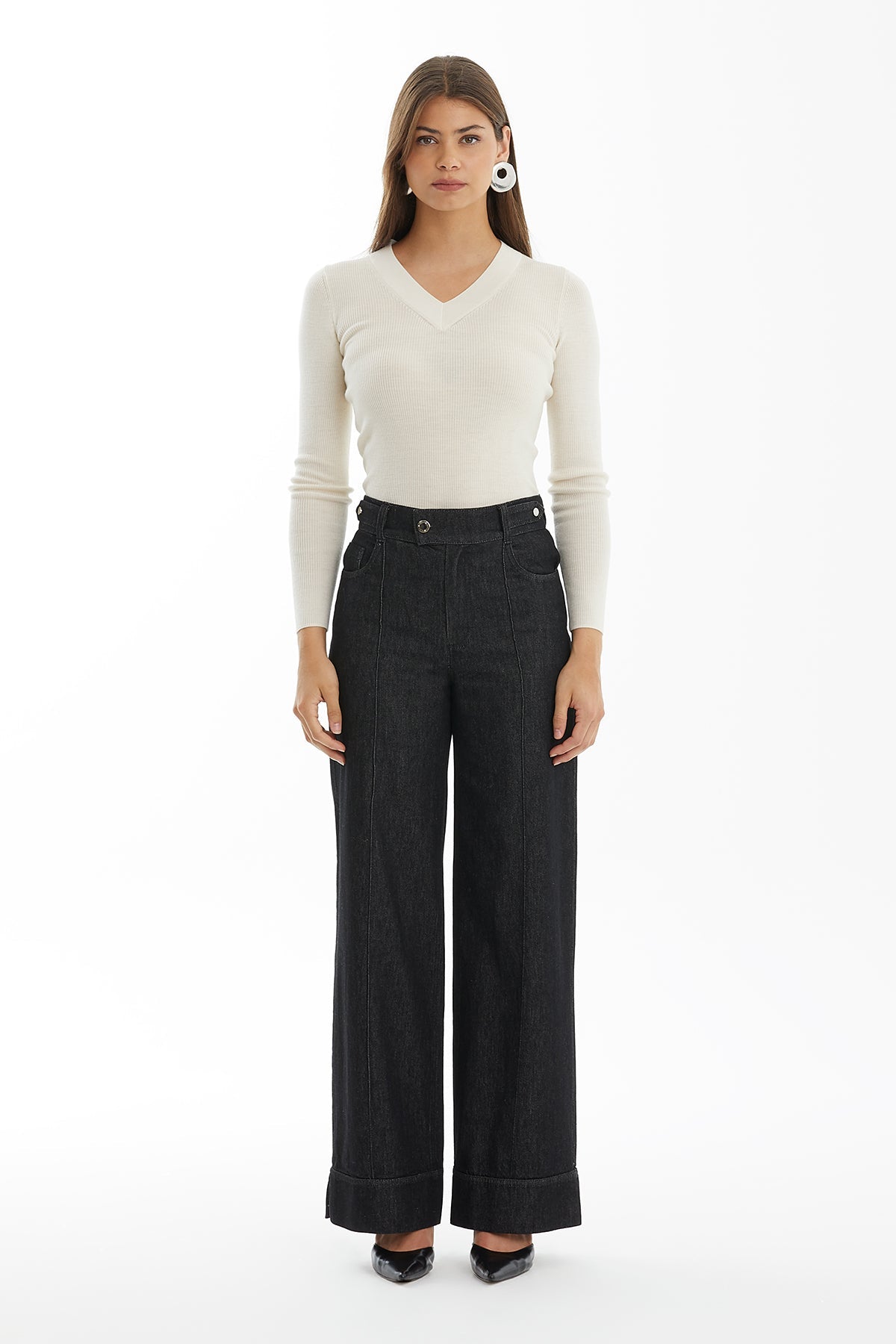 Black Relaxed-Fit Jeans