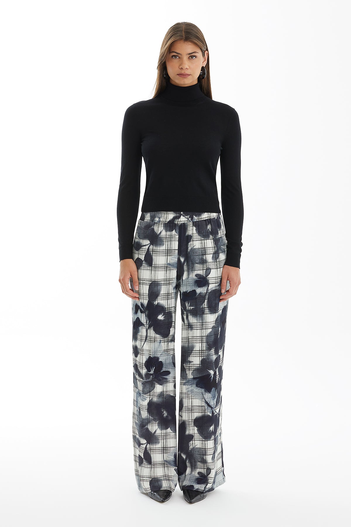 Patterned Wide-Leg Pants