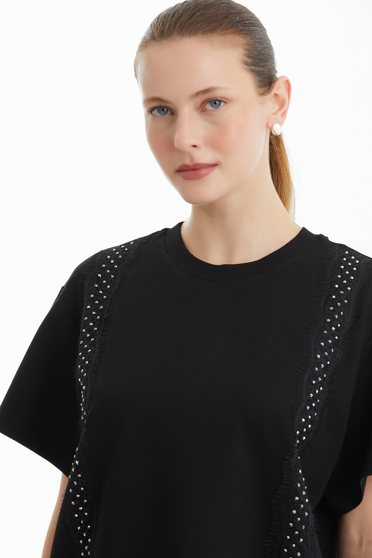 Black Ribbon-Trim Embellished T-Shirt