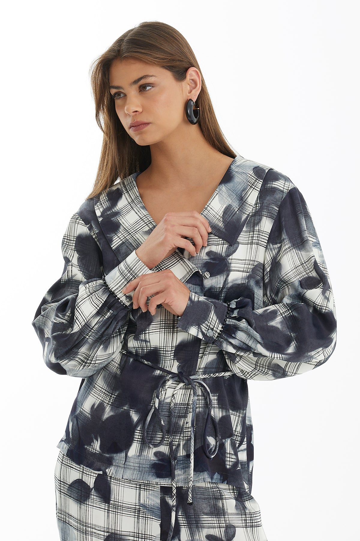 Patterned Tie-Detail Blouse