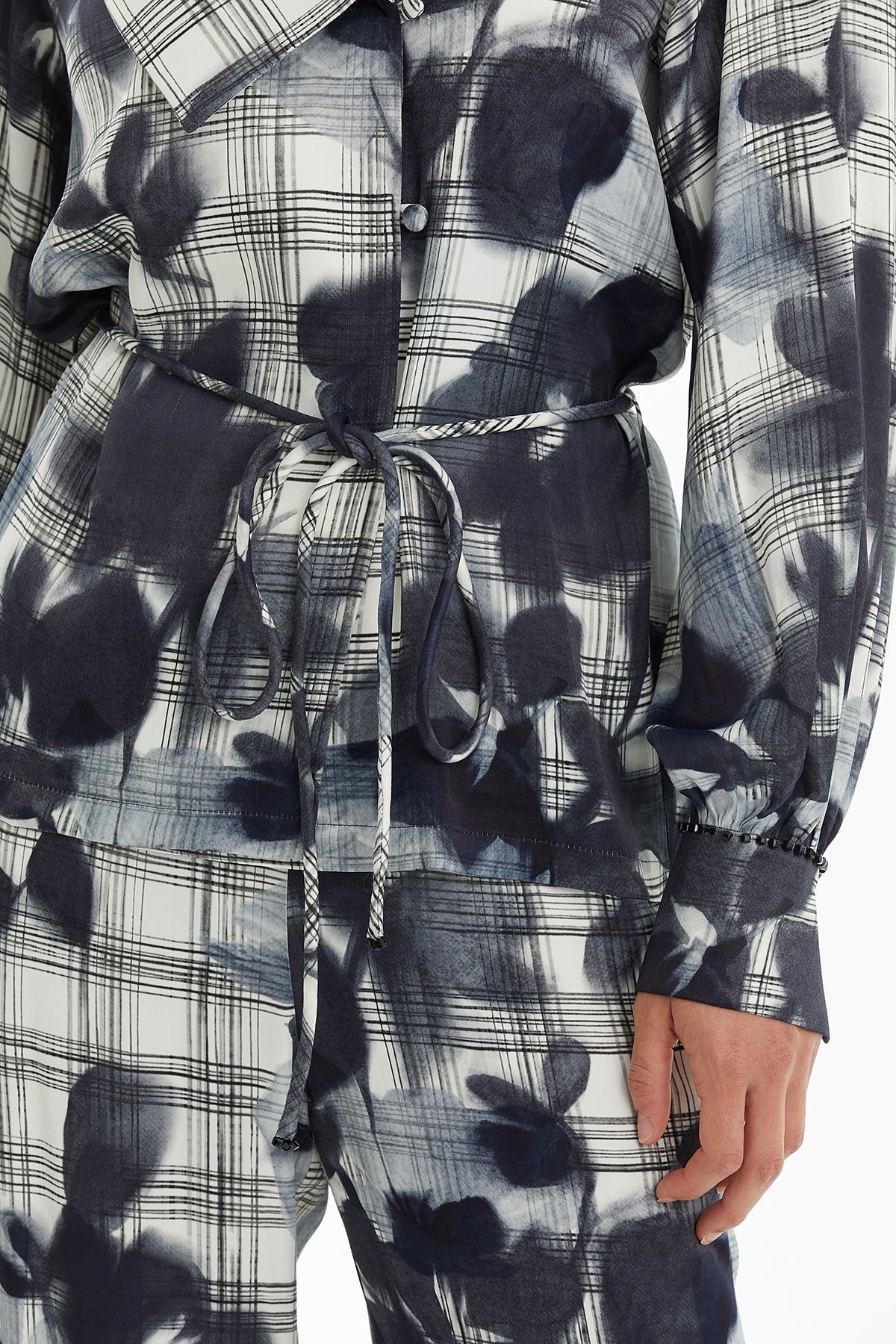 Patterned Tie-Detail Blouse