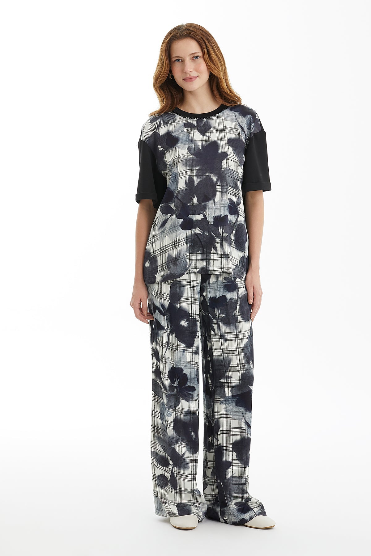 Contrast Pattern T-Shirt