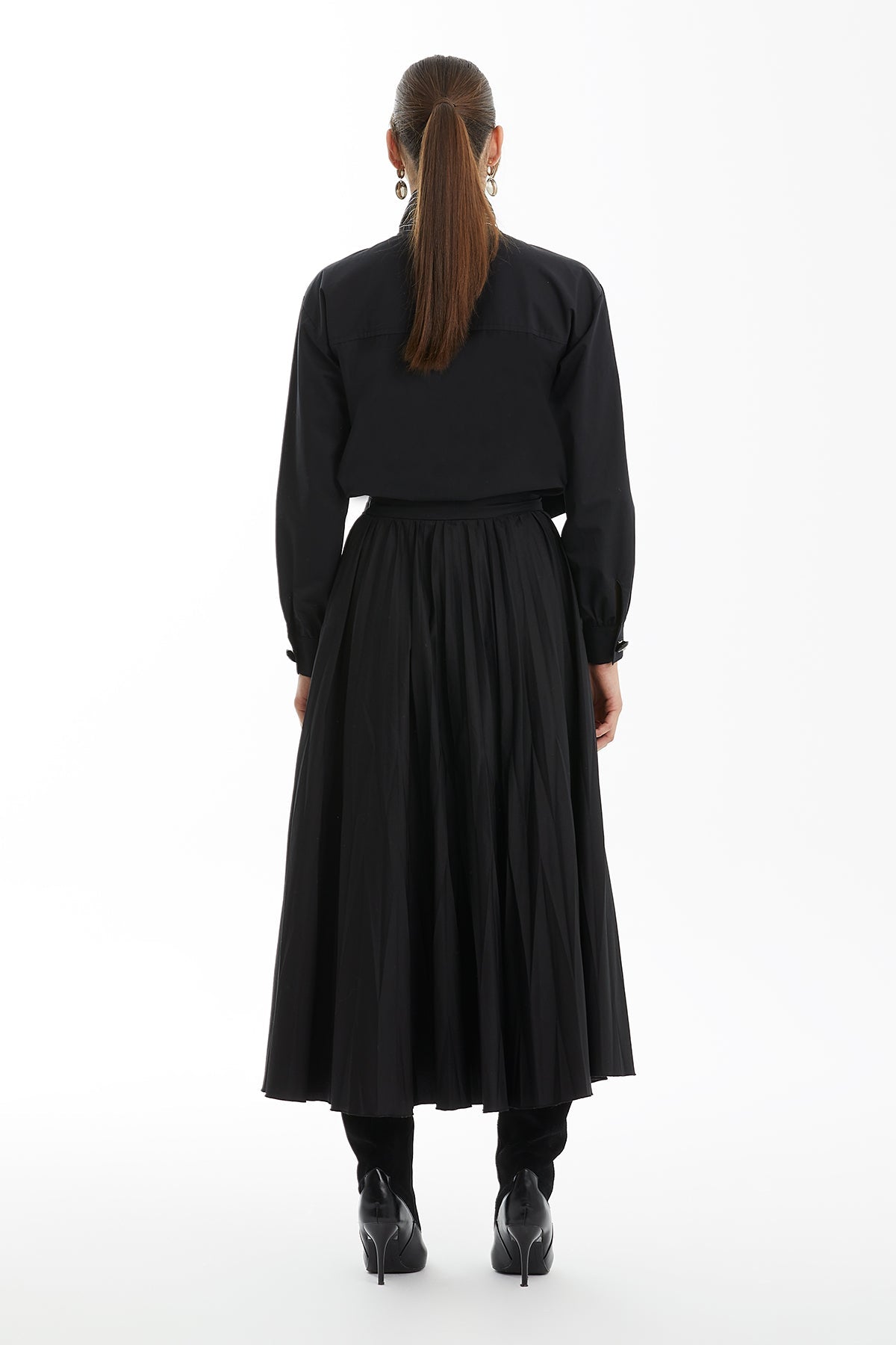 Black Pleated Long Skirt