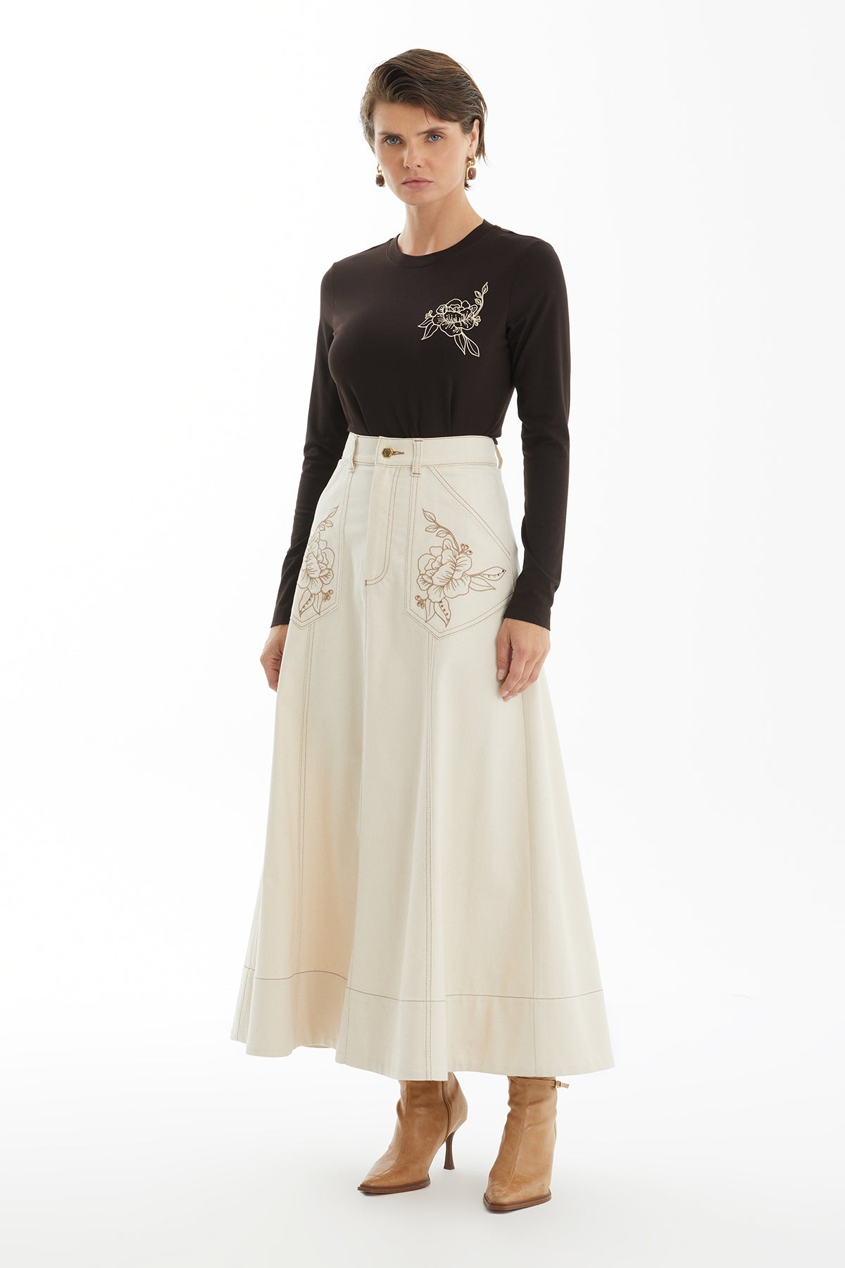 Ecru Denim Skirt with Floral Embroidery