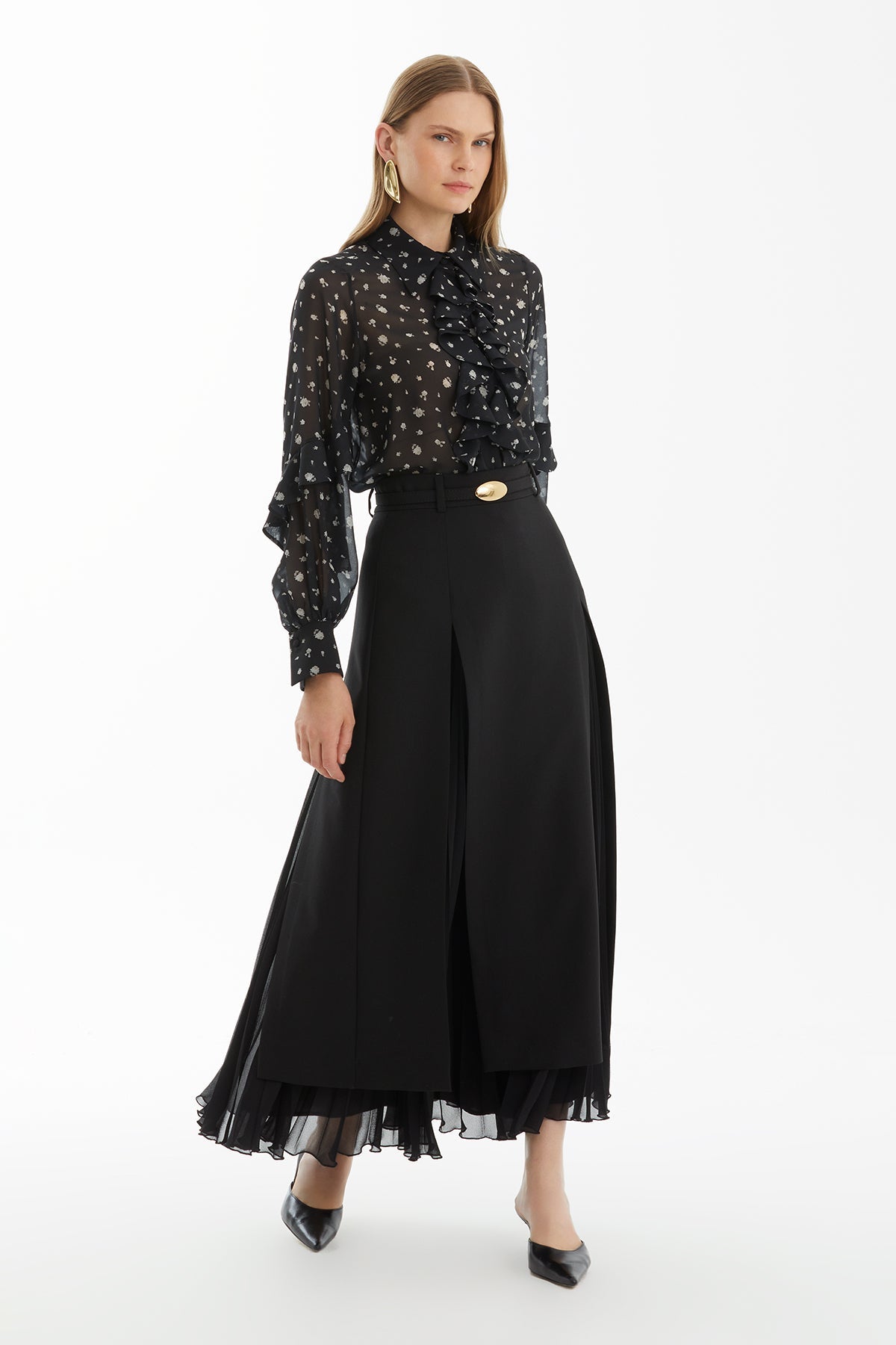Black Pleated Skirt with Belt and Slit Detail