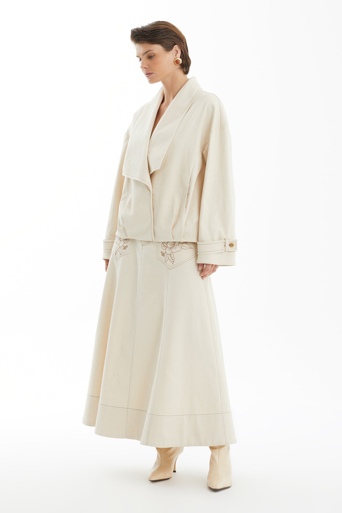 Ecru Floral-Embroidered Shawl-Collar Denim Jacket
