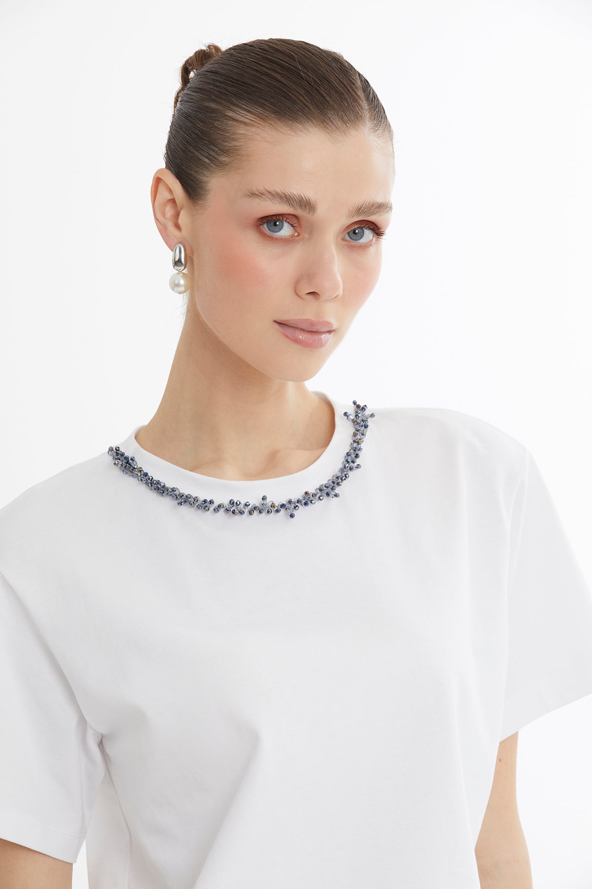 White Embroidered Collar T-Shirt