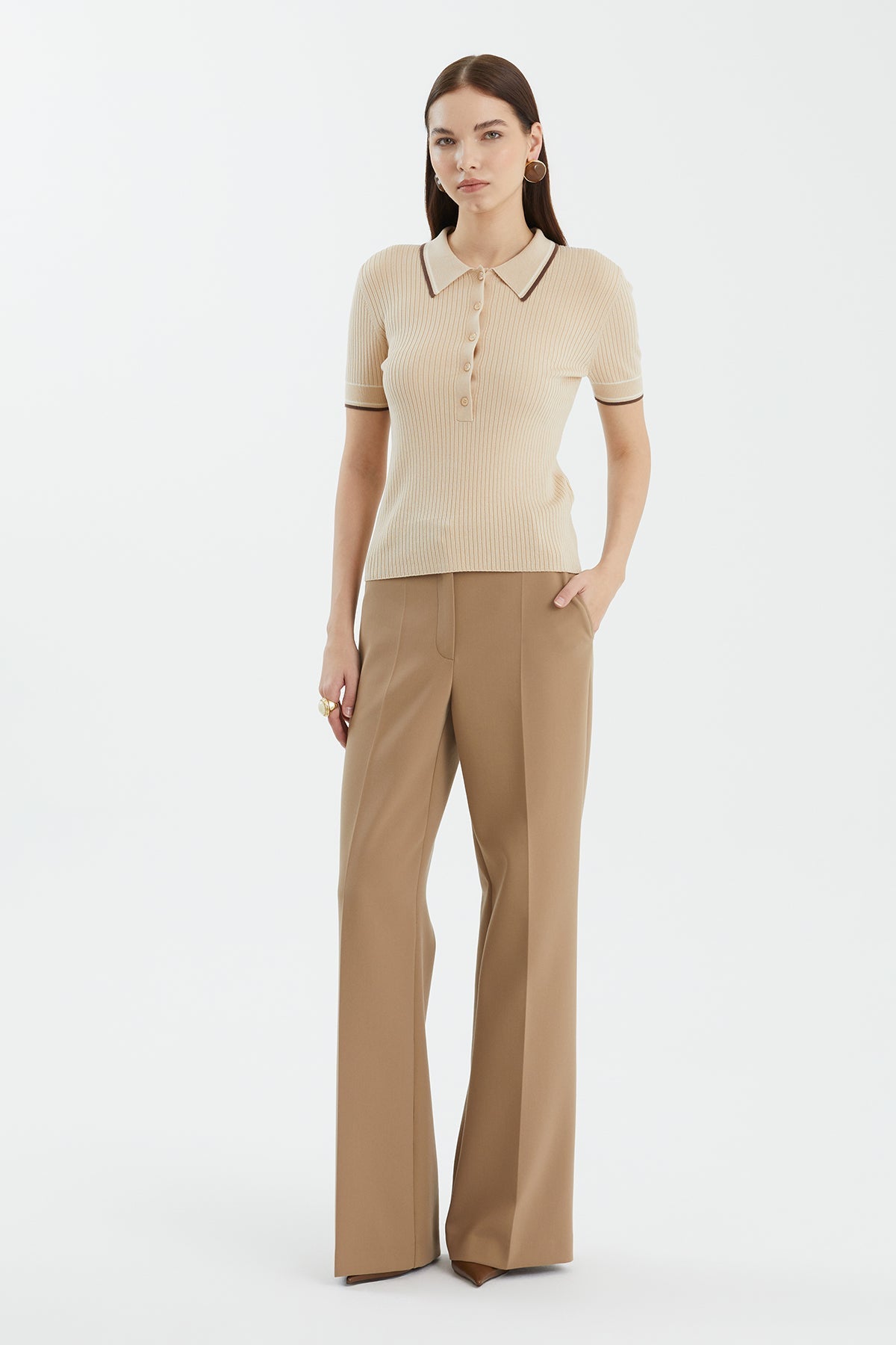 Beige Shirt Collar Short Sleeve Knit Top