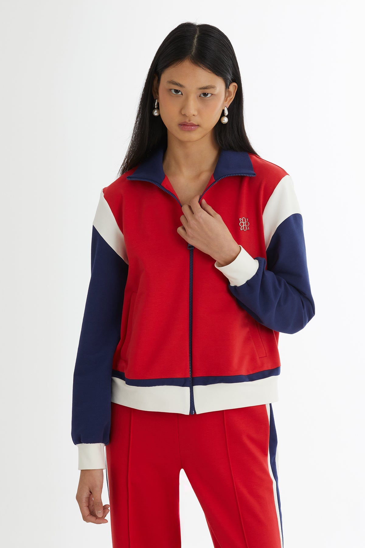 Red Metal Accent Sweat Set