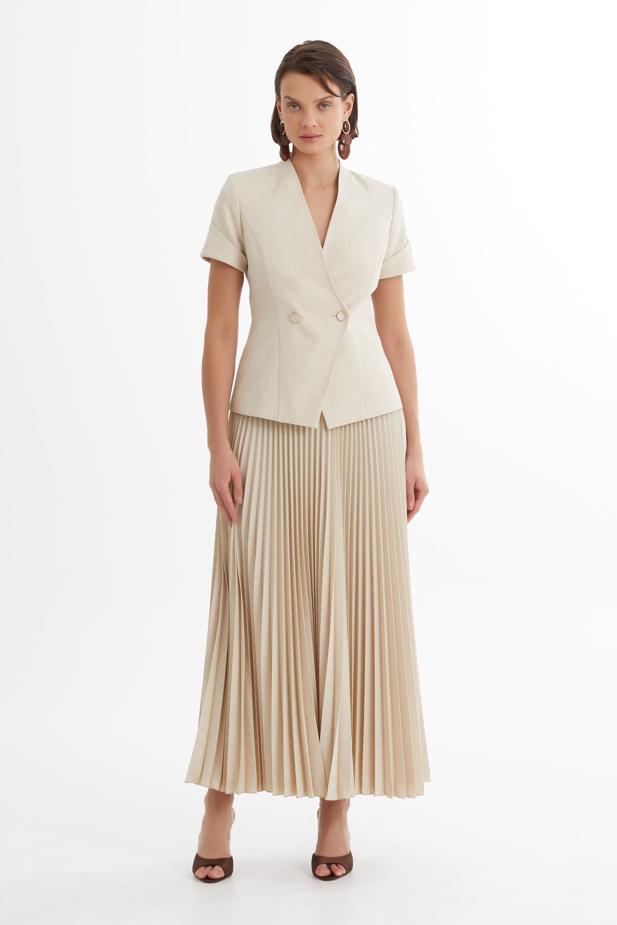 Beige Short-Sleeve Blazer Pleated Skirt Set