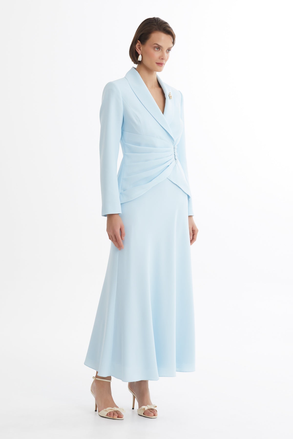 Blue Shawl-Collar Brooch Skirt Suit